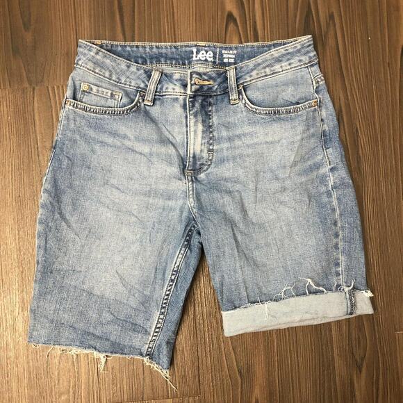 Lee Pants - Women’s Denim Mid Rise Bermuda | Shorts Size 6